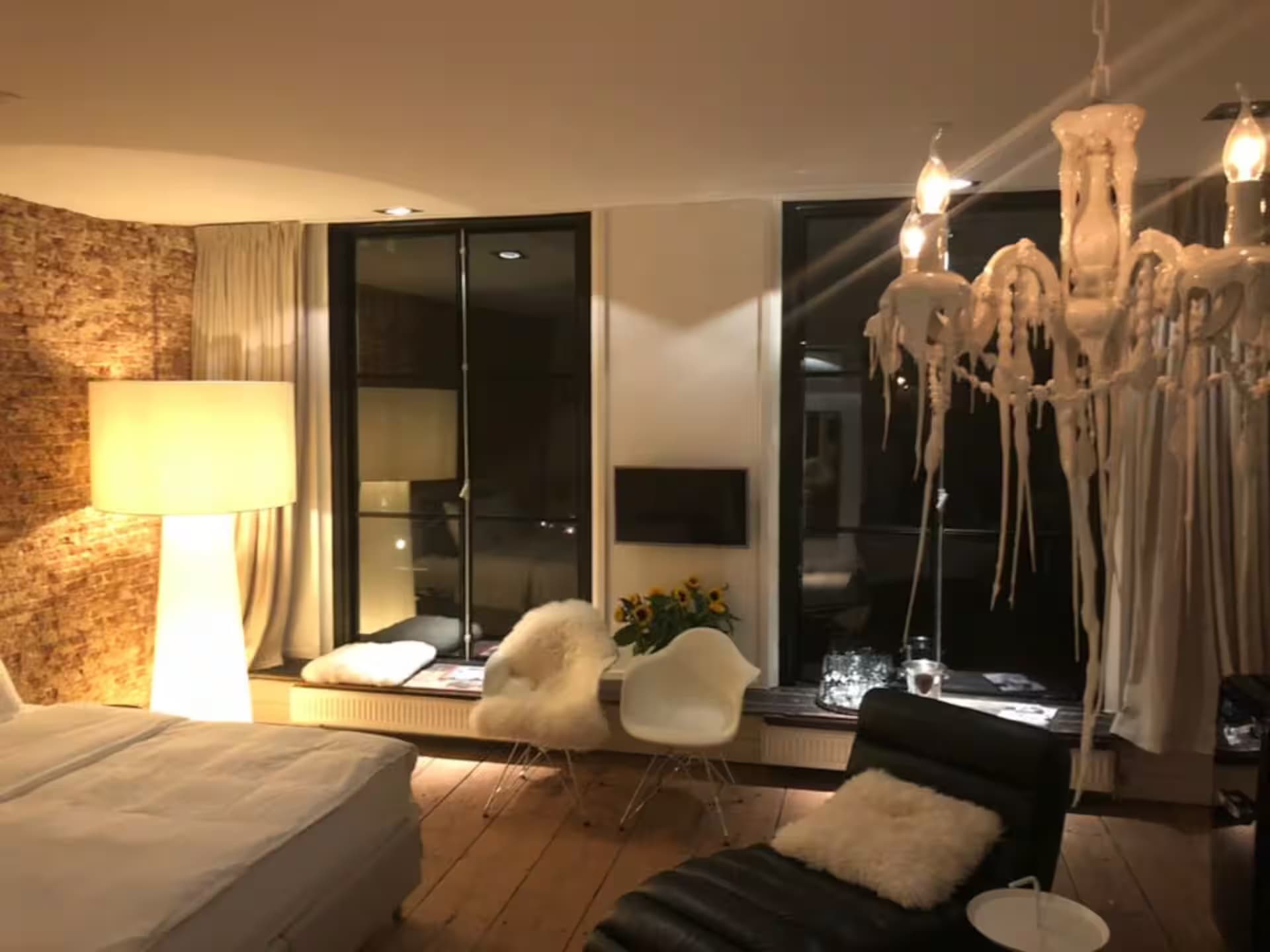 Love Suite Wolvenstraat 16 — interieur foto 16 van 31