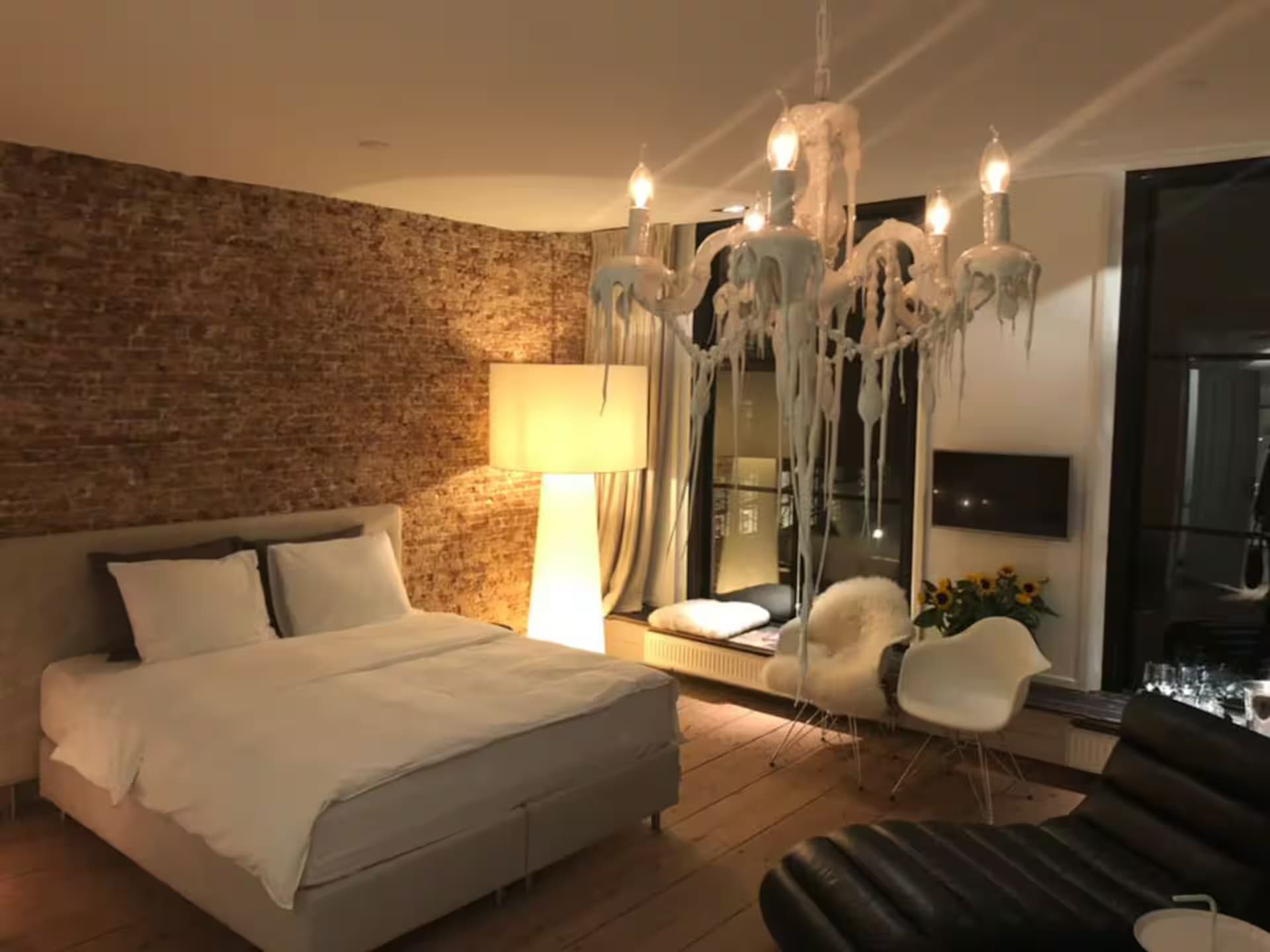 Love Suite Wolvenstraat 16 — interieur foto 18 van 31