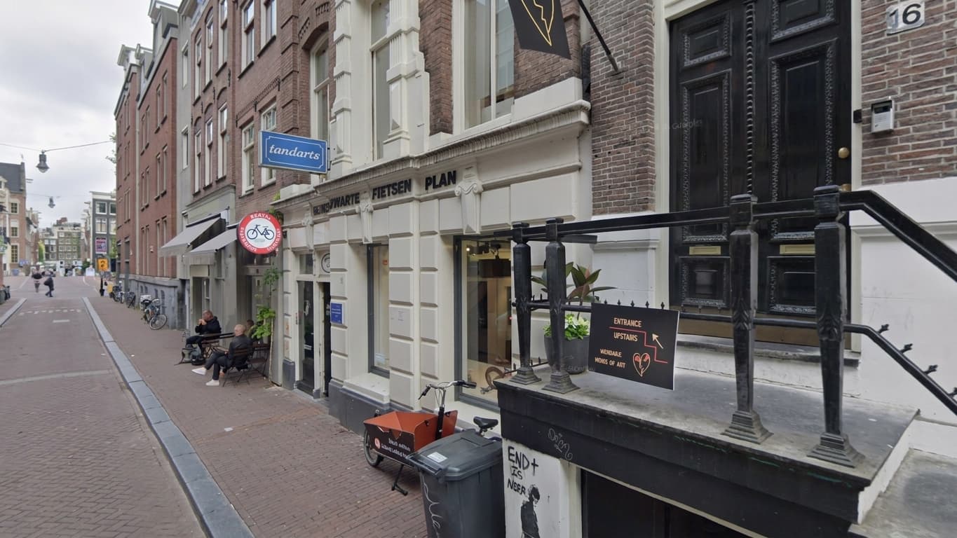 Wandelen langs de gracht